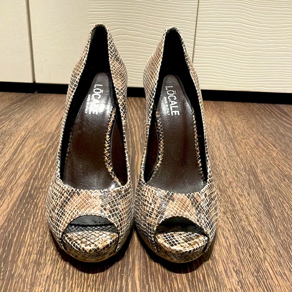Locale ladies snakeskin high heels - Picture 2 of 9